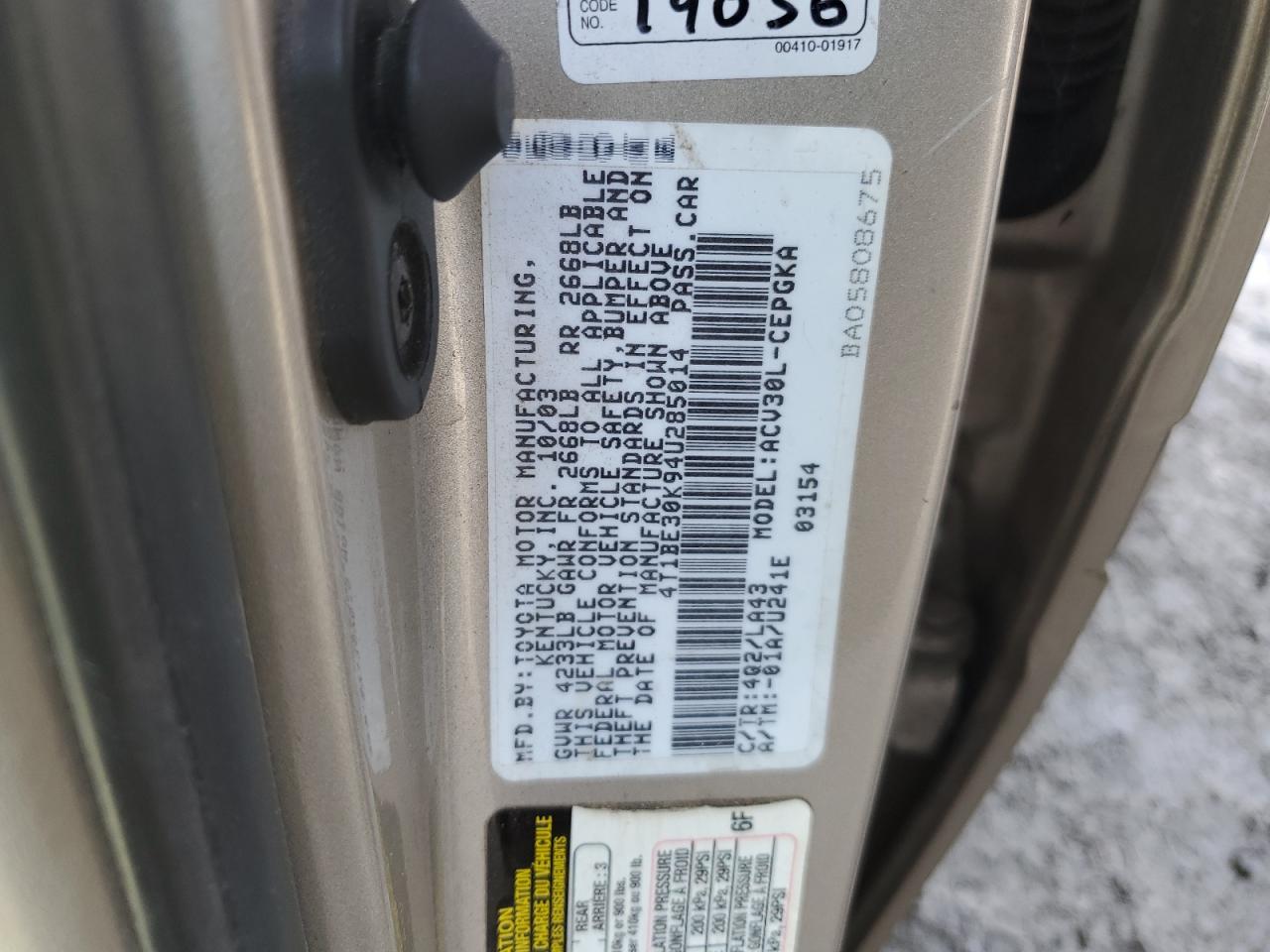 2004 Toyota Camry - Image 12