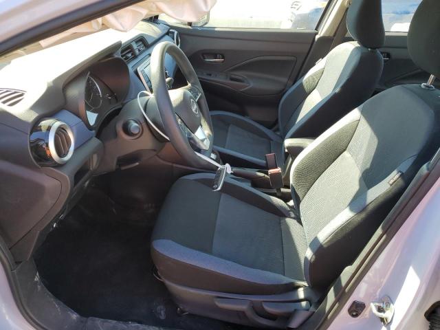 NISSAN VERSA 2024 Srebrny
