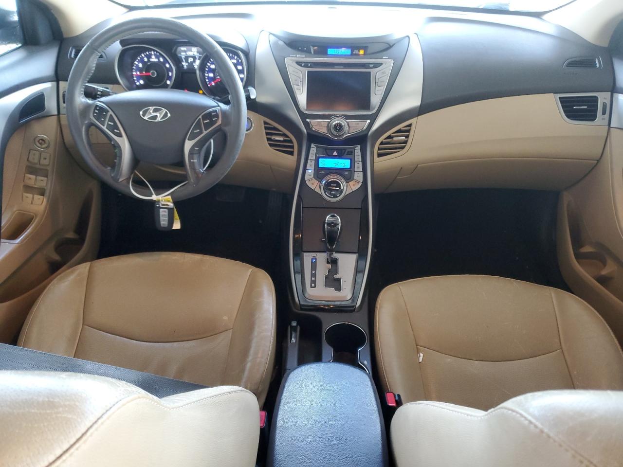 2013 Hyundai Elantra - Image 8