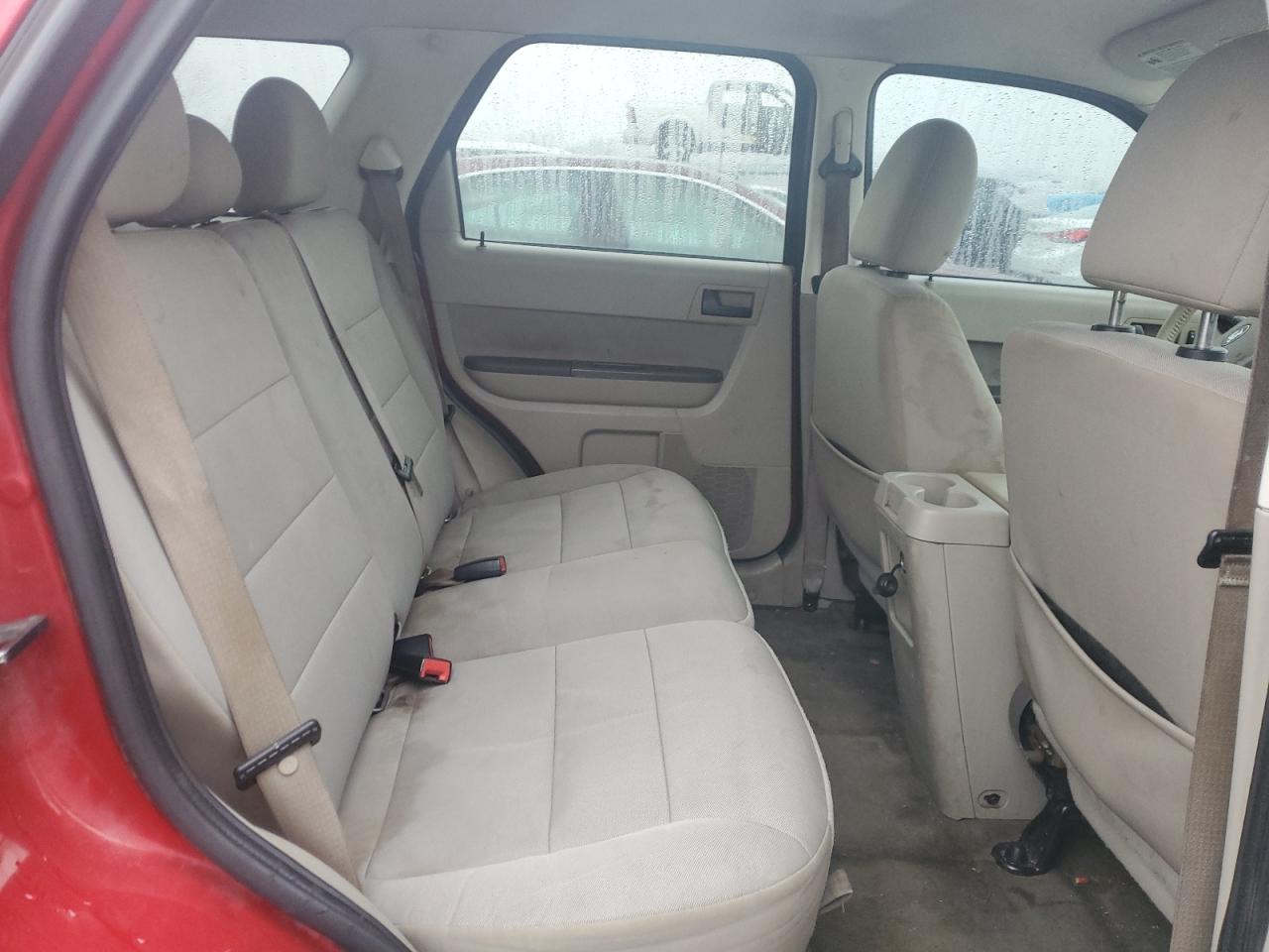 2011 Ford Escape - Image 11