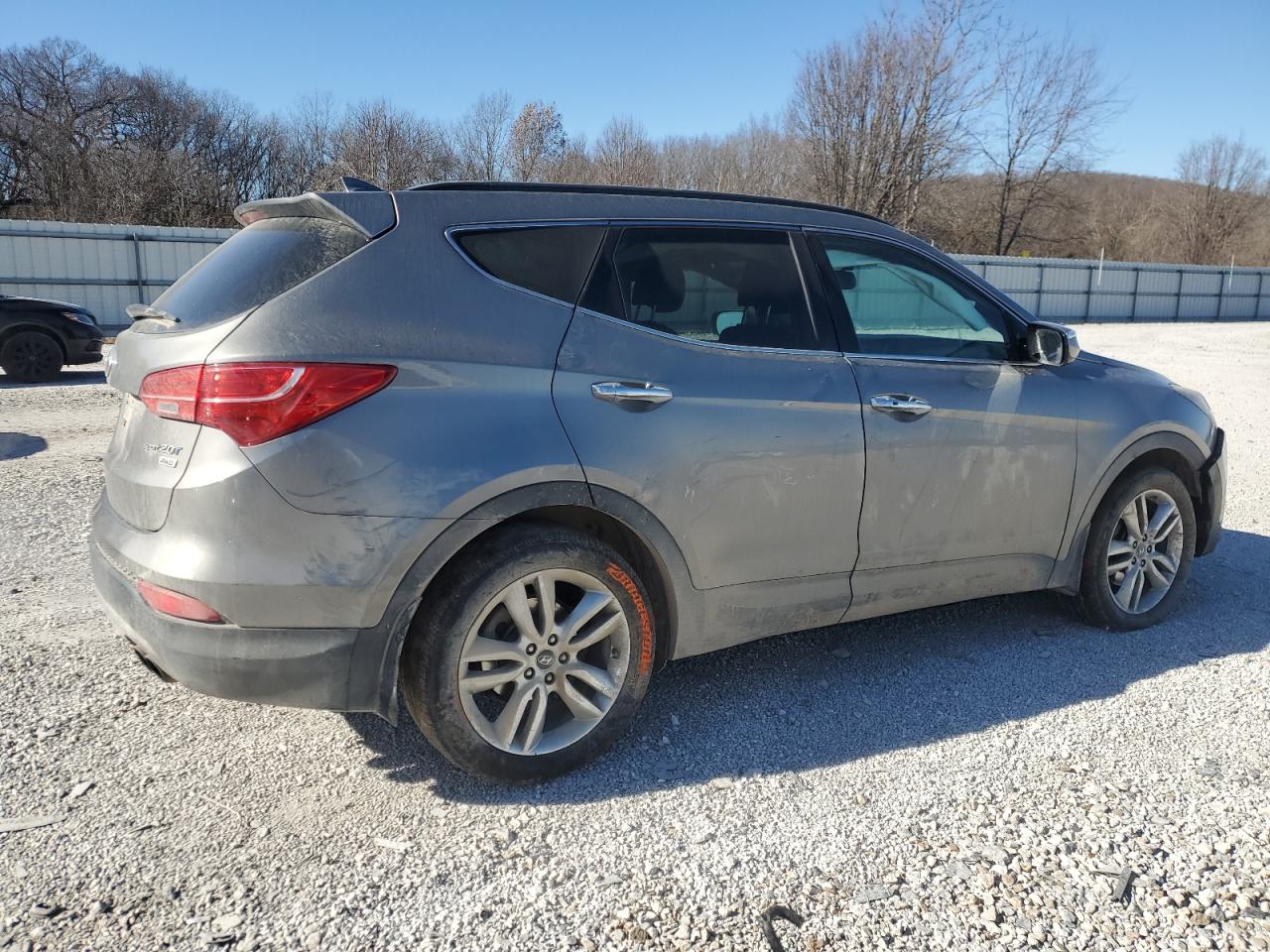 2014 Hyundai Santa Fe - Image 3