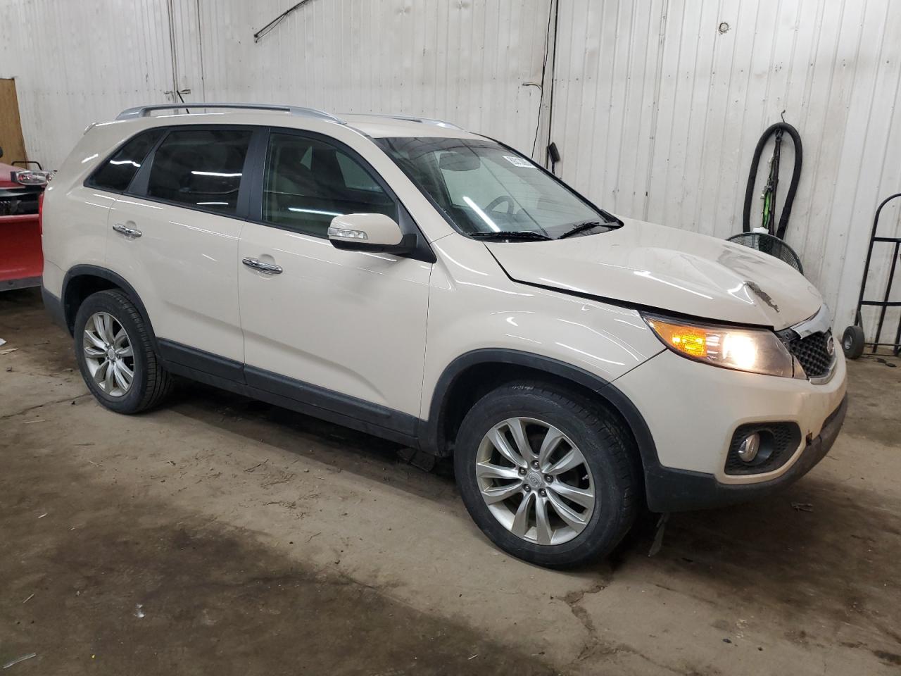 2011 Kia Sorento - Image 4