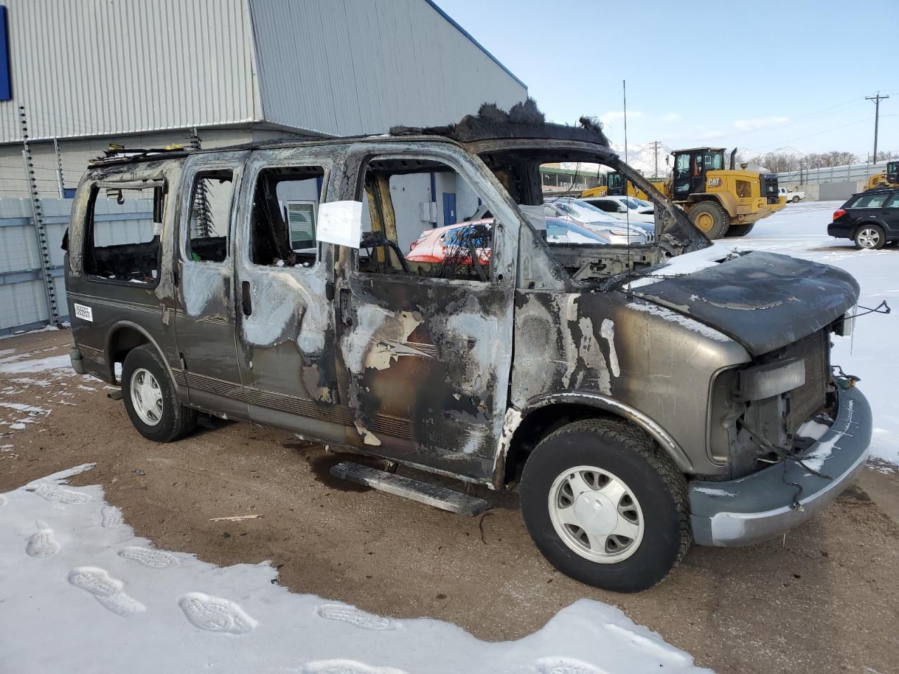 2002 Chevrolet Express - Image 4
