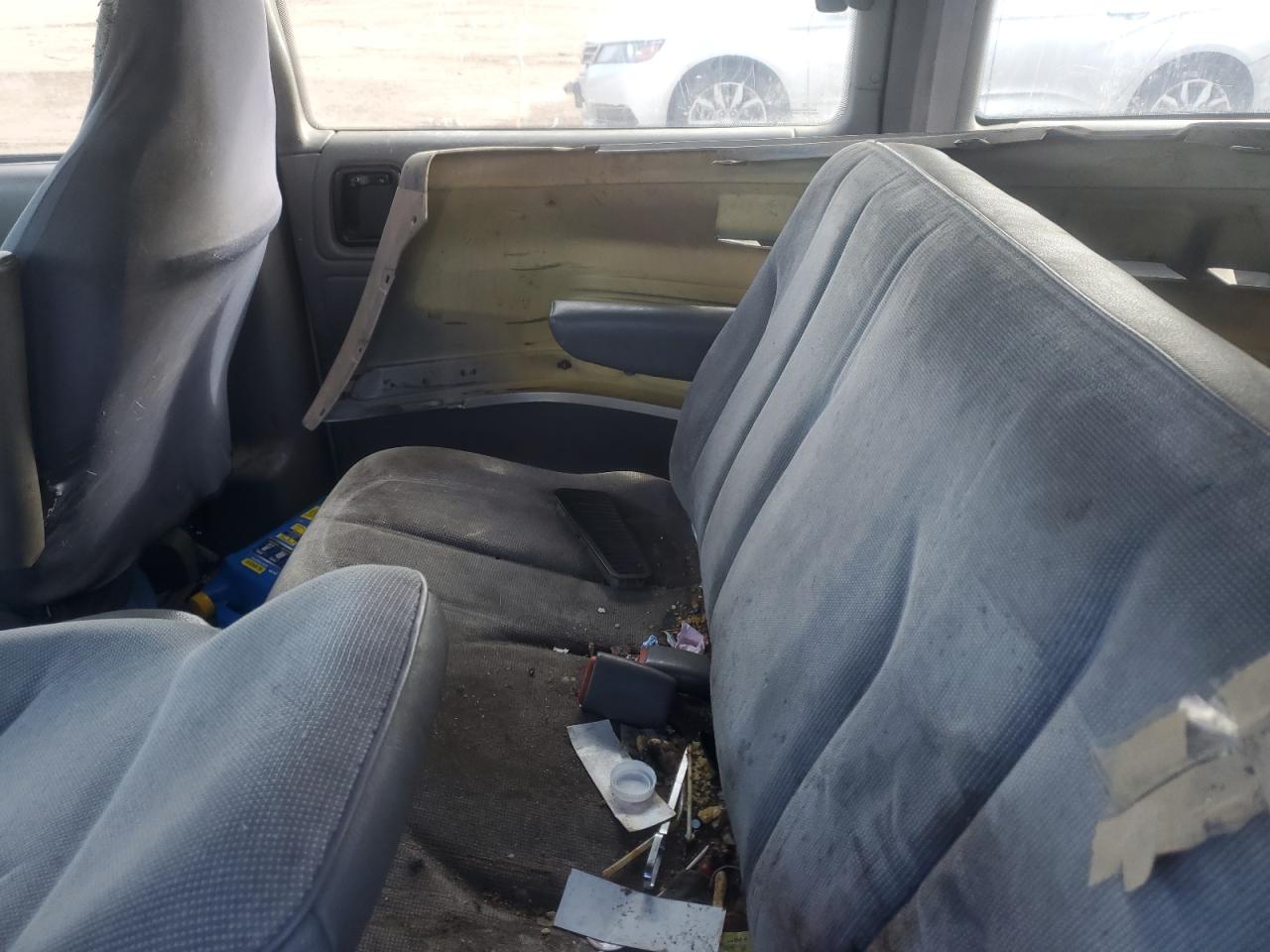 1993 Dodge Caravan - Image 10