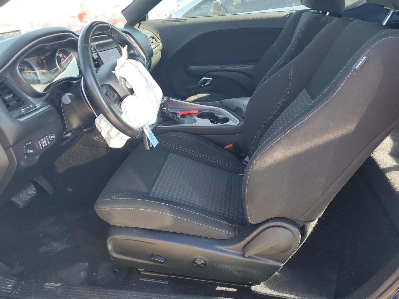 2020 Dodge Challenger - Image 7