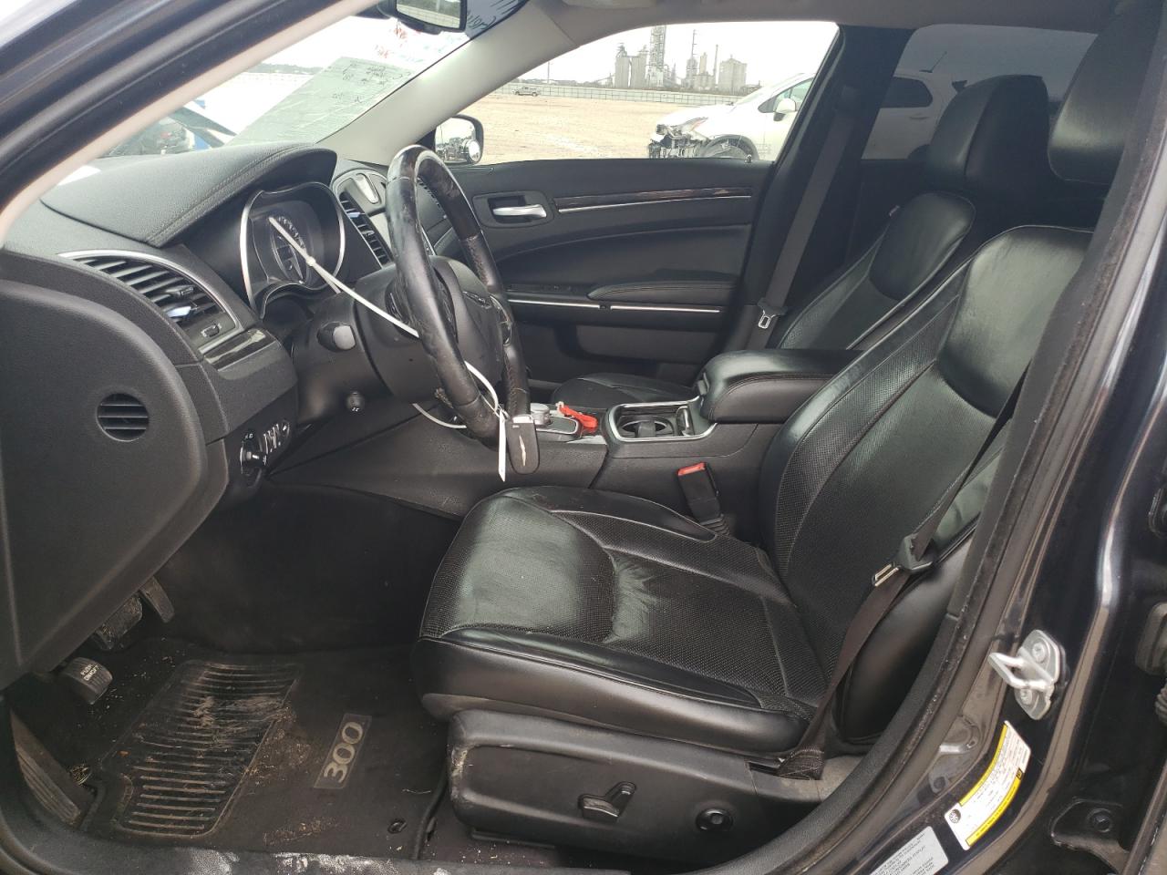 2016 Chrysler 300 - Image 7
