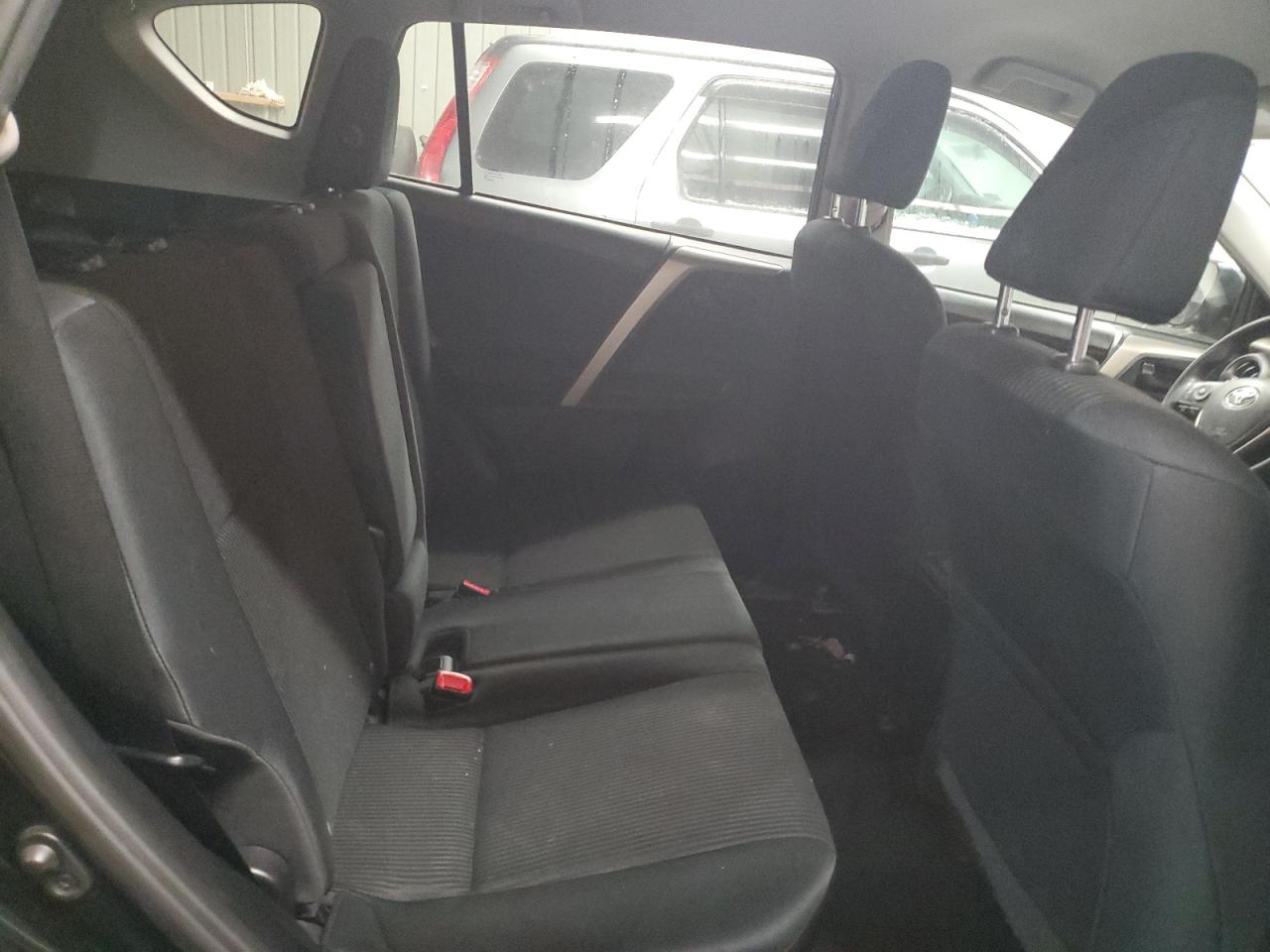 2015 Toyota RAV 4 - Image 11