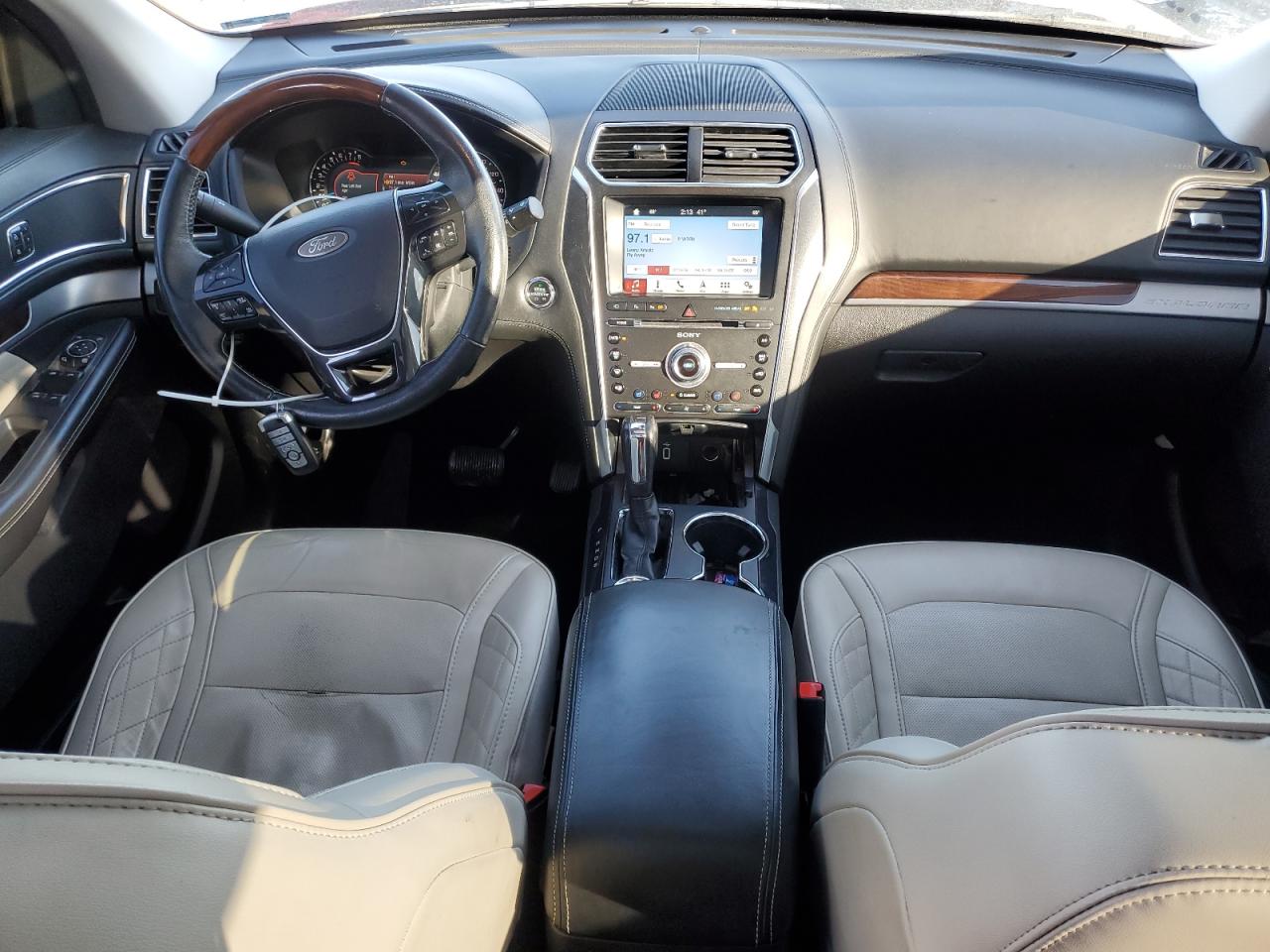 2018 Ford Explorer - Image 8
