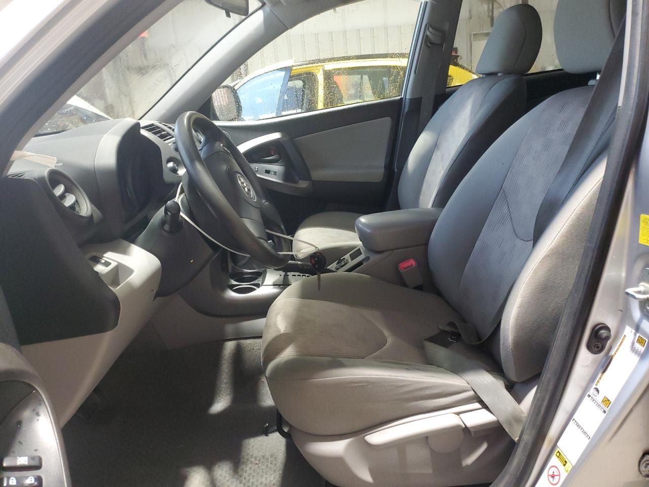 2011 Toyota RAV 4 - Image 7