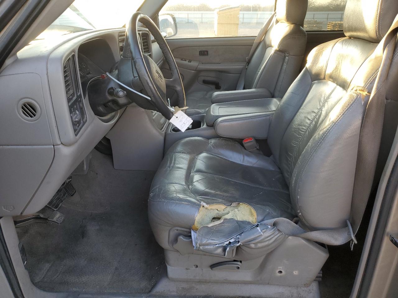 2002 Chevrolet Silverado - Image 7