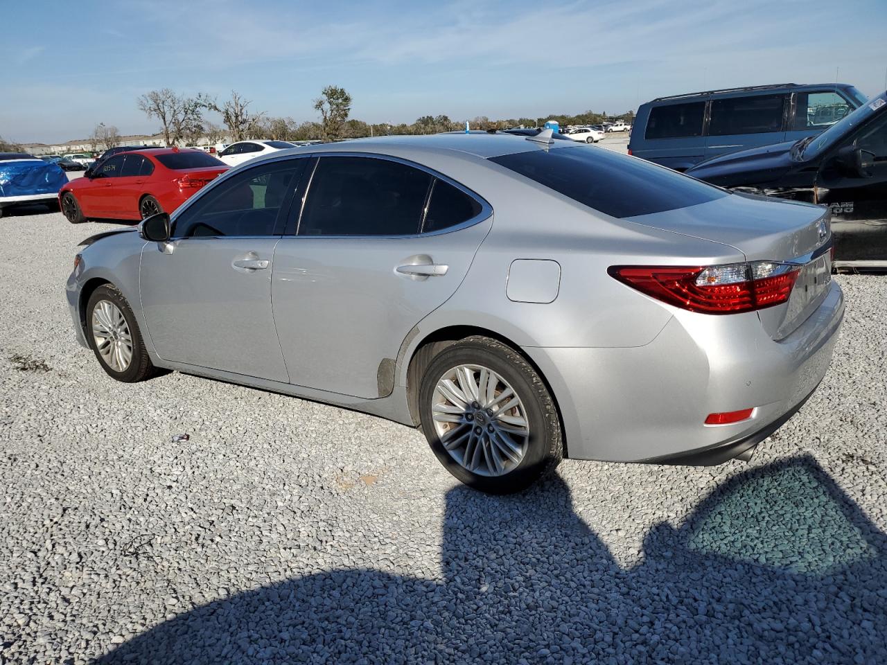 2013 Lexus ES - Image 2