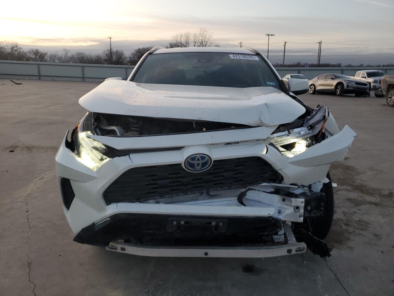 2022 Toyota RAV 4 - Image 5
