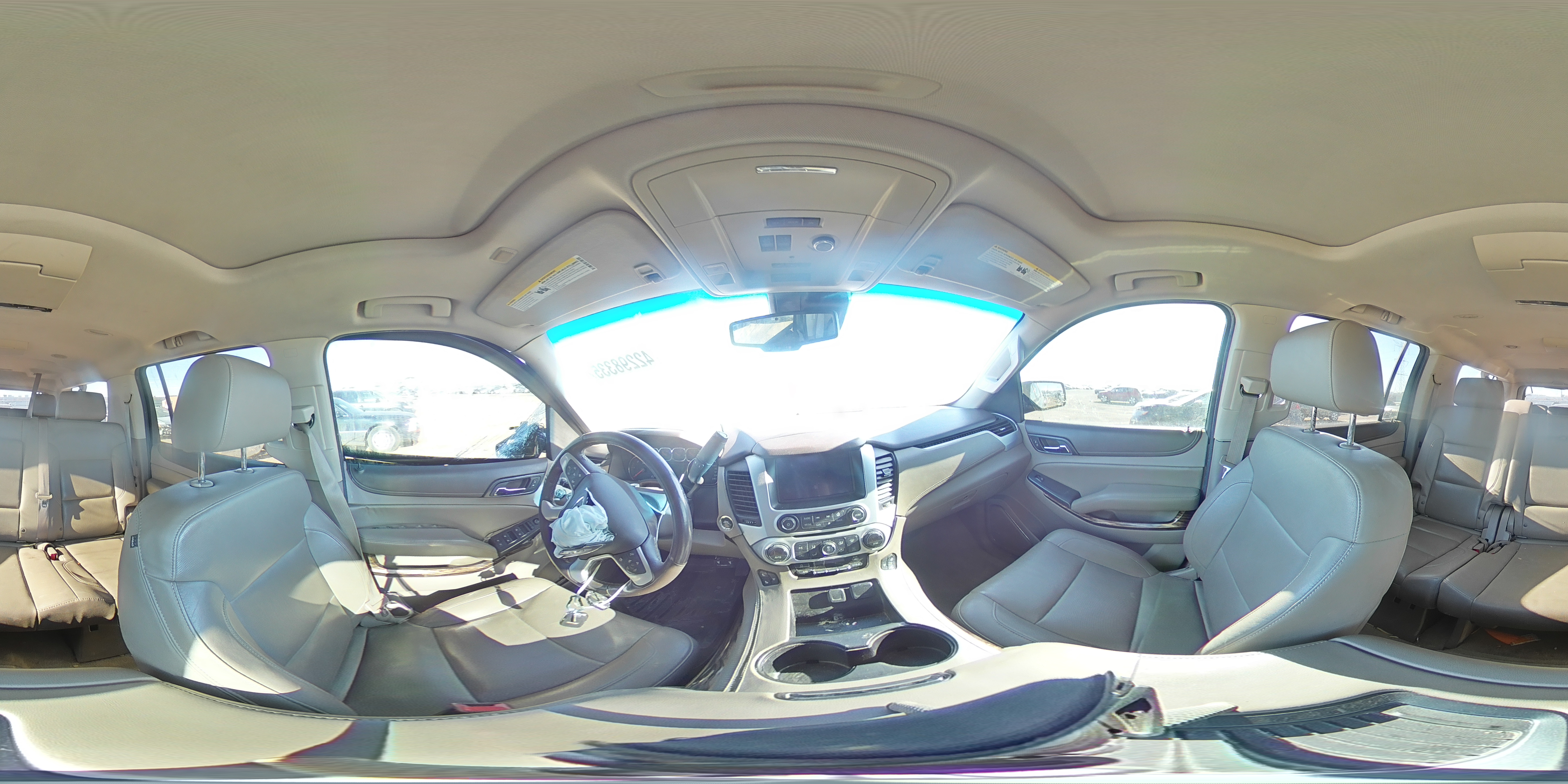 2015 GMC Yukon - Image 13