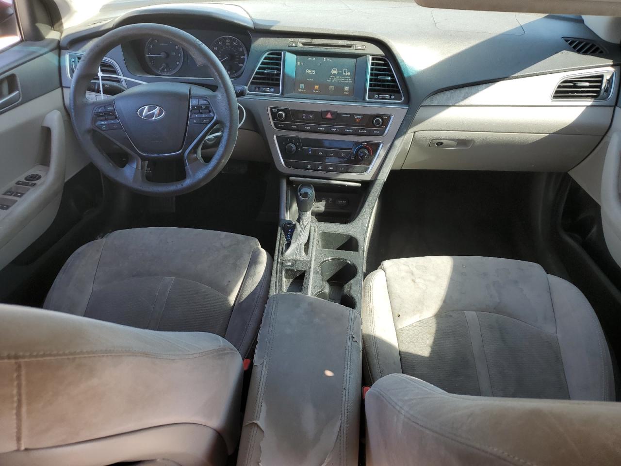 2016 Hyundai Sonata - Image 8