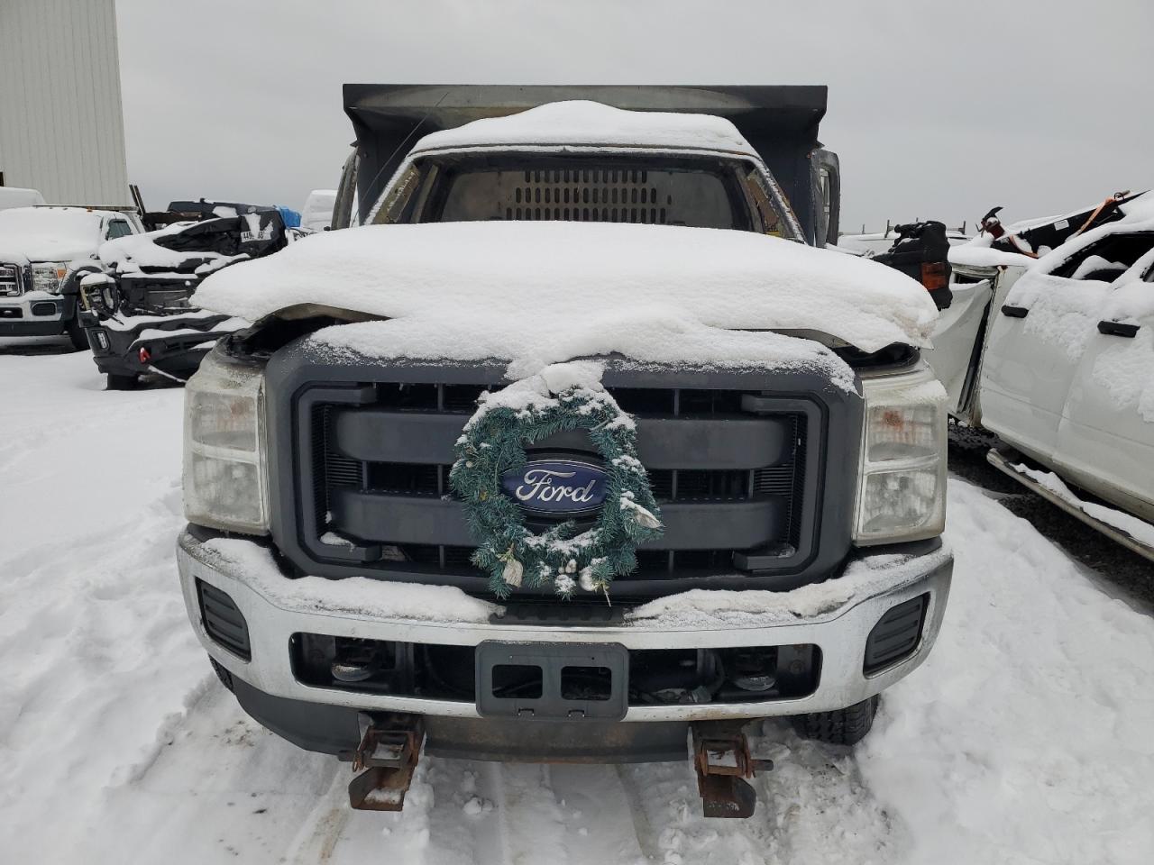 2015 Ford F350 - Image 5