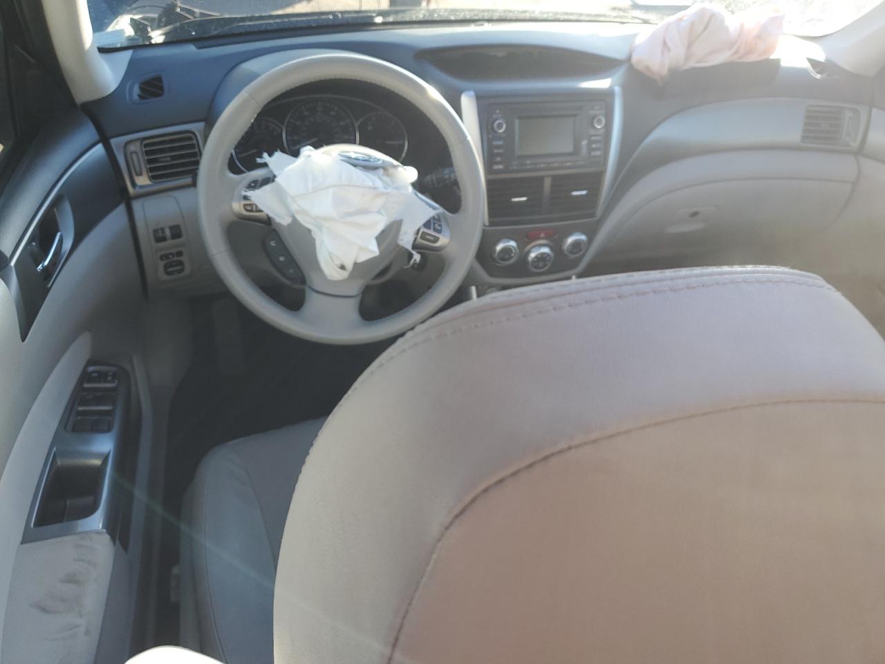 2013 Subaru Forester - Image 8