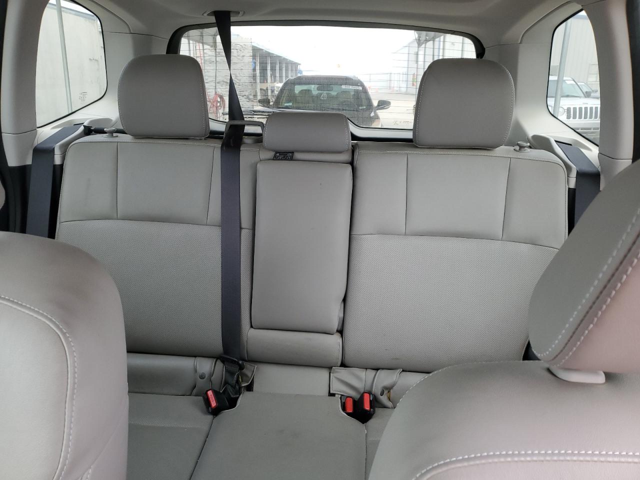 2015 Subaru Forester - Image 10