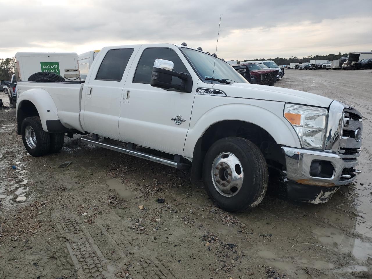 2016 Ford F350 - Image 4