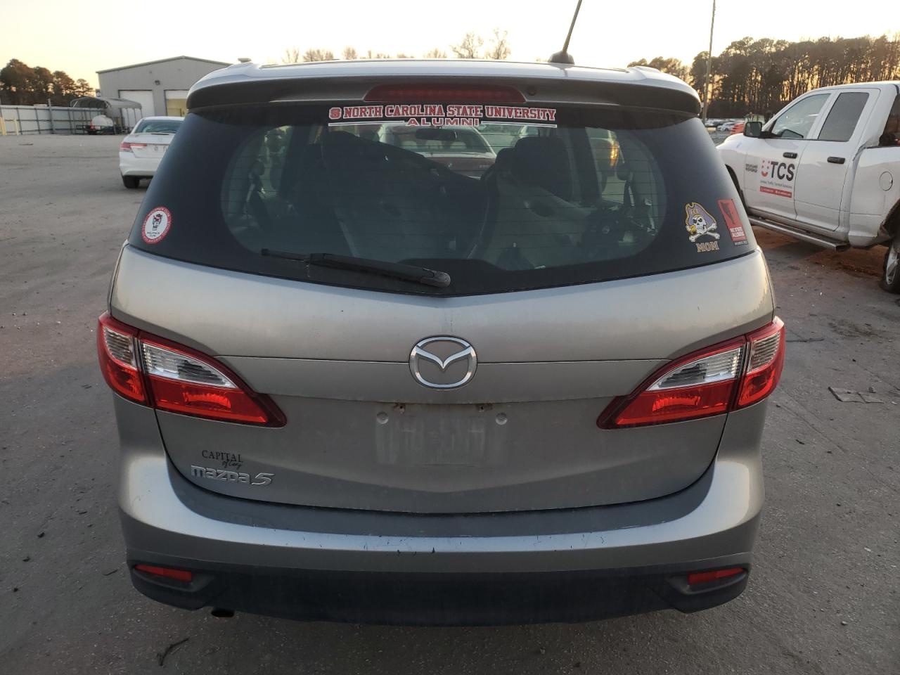 2012 Mazda 5 - Image 6