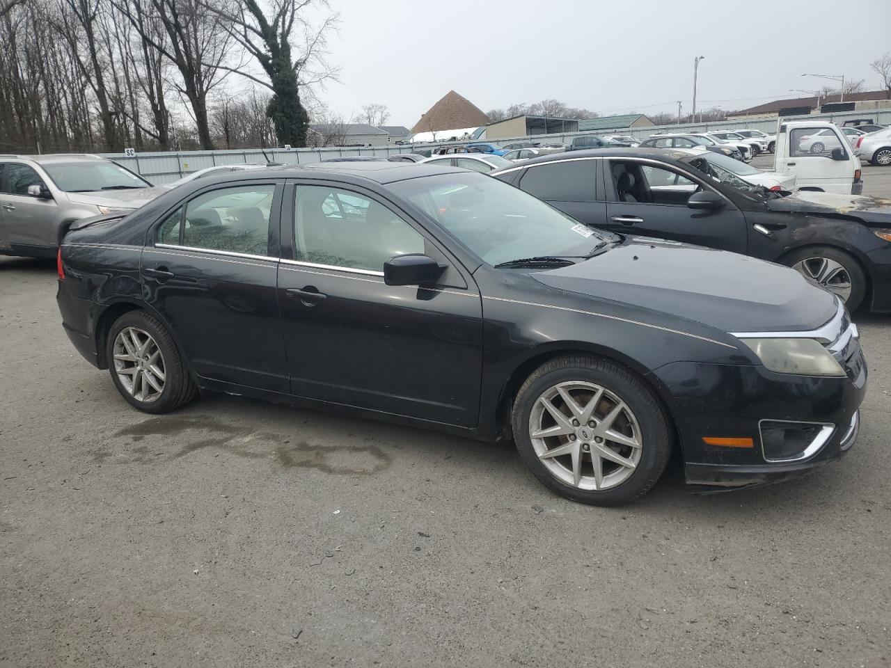 2010 Ford Fusion - Image 4