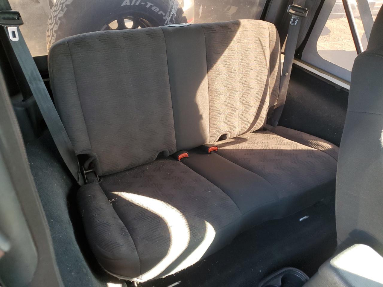 2004 Jeep Wrangler / Tj Sport VIN: 1J4FA49S74P718736 Lot: 88345365