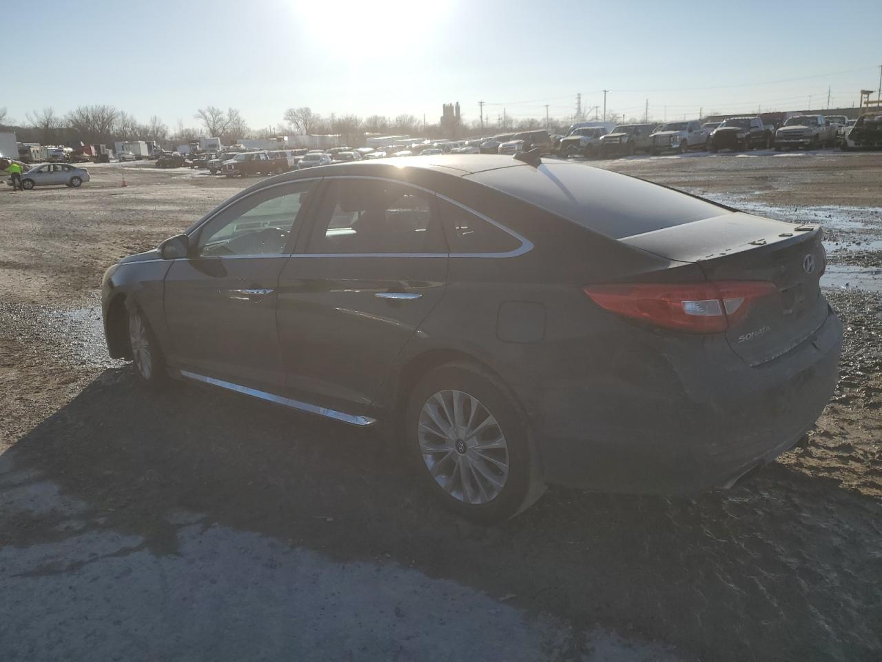 2015 Hyundai Sonata - Image 2