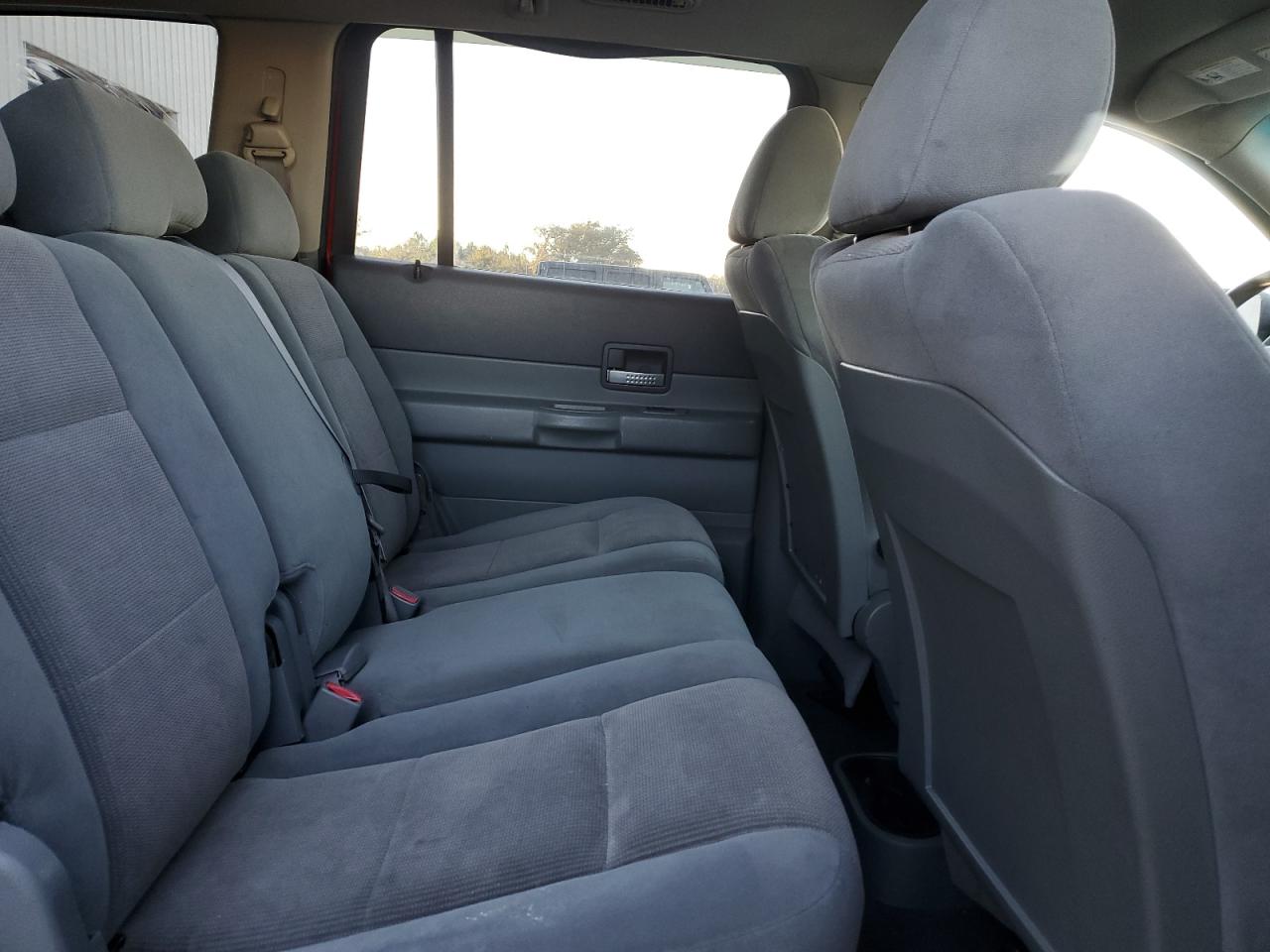 2006 Dodge Durango - Image 11