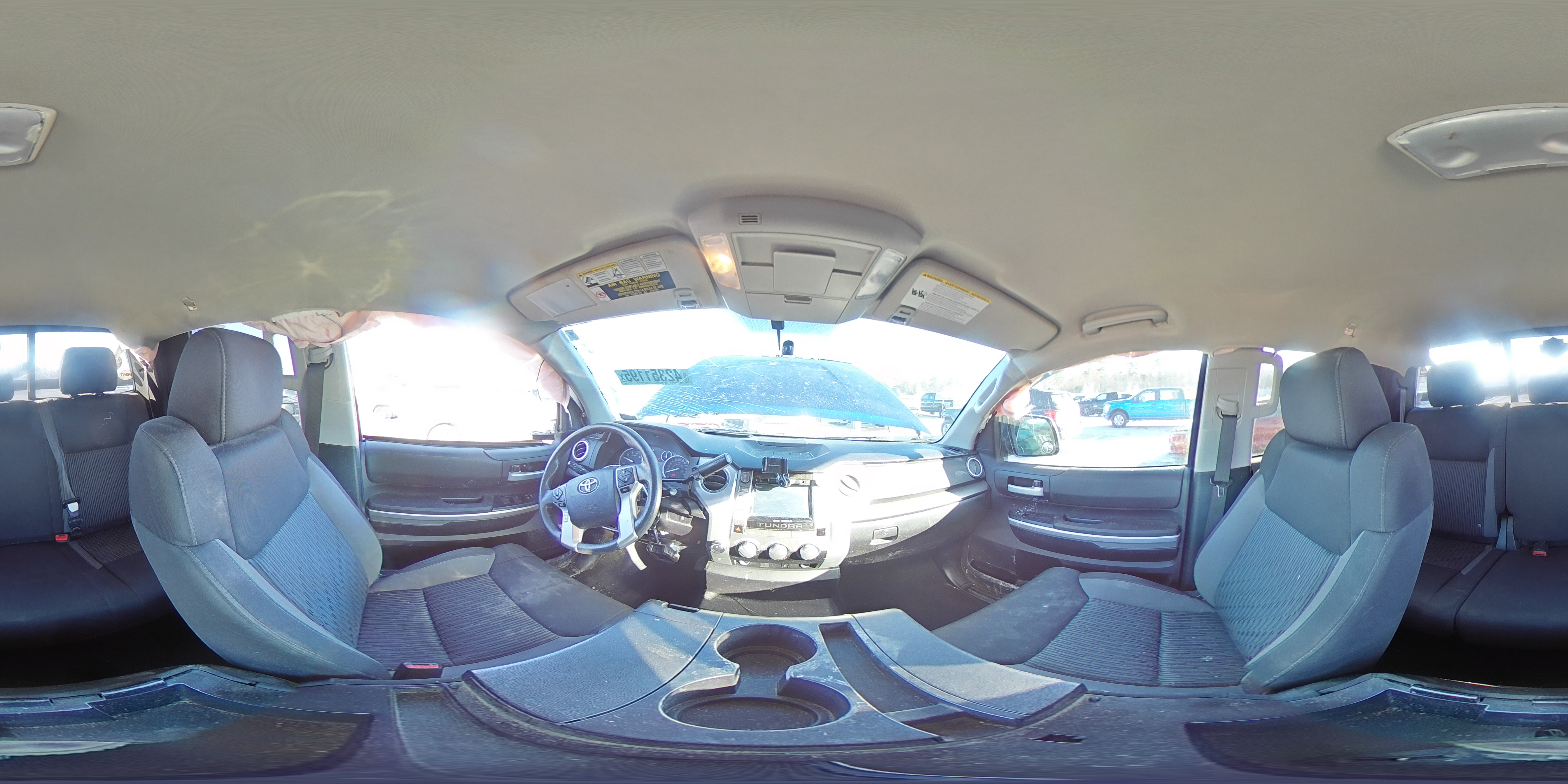 2014 Toyota Tundra - Image 12