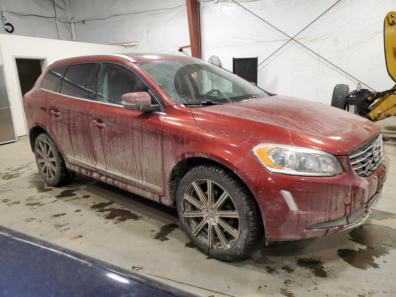 2015 Volvo XC60 - Image 4