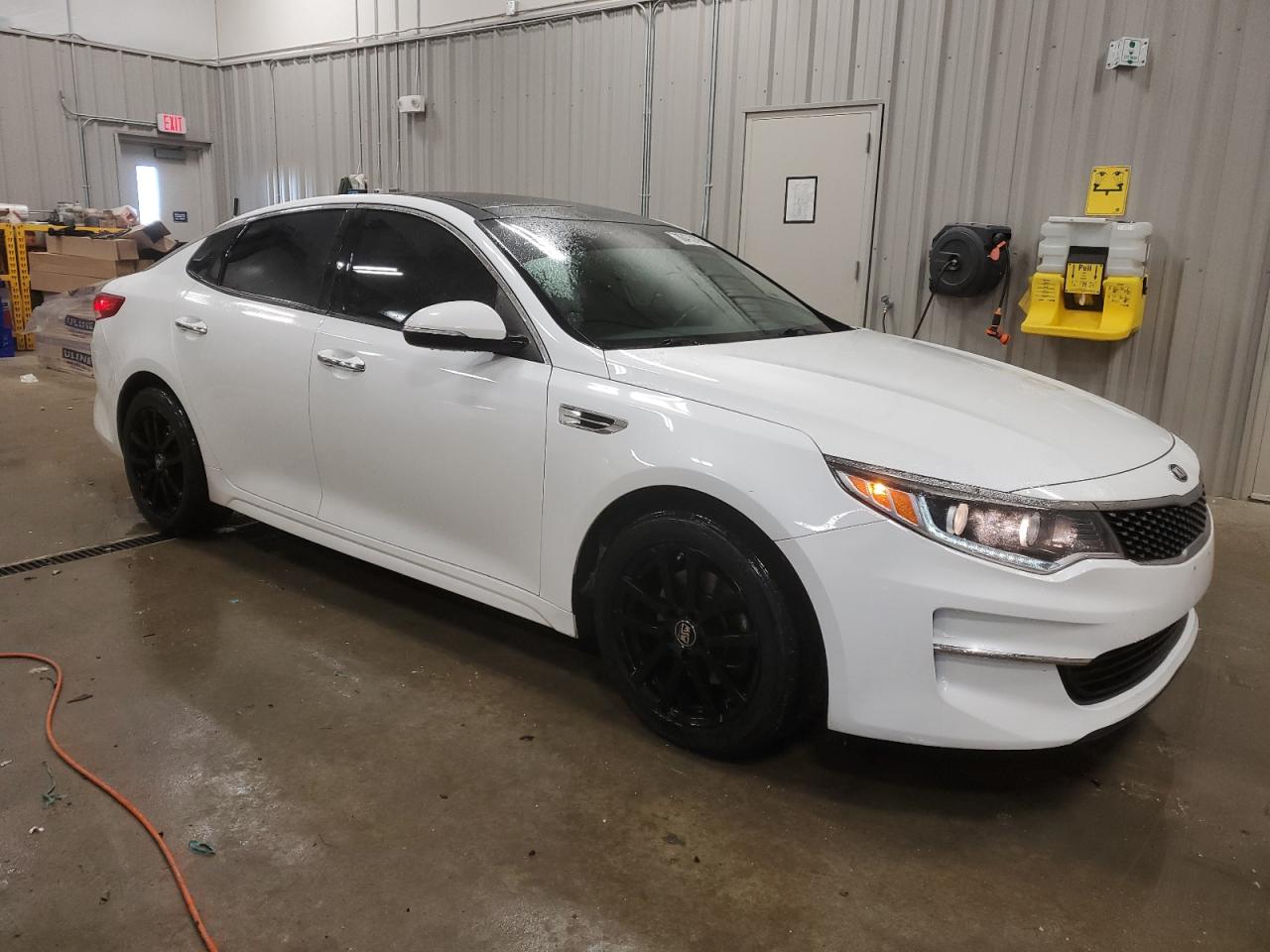 2016 Kia Optima - Image 4