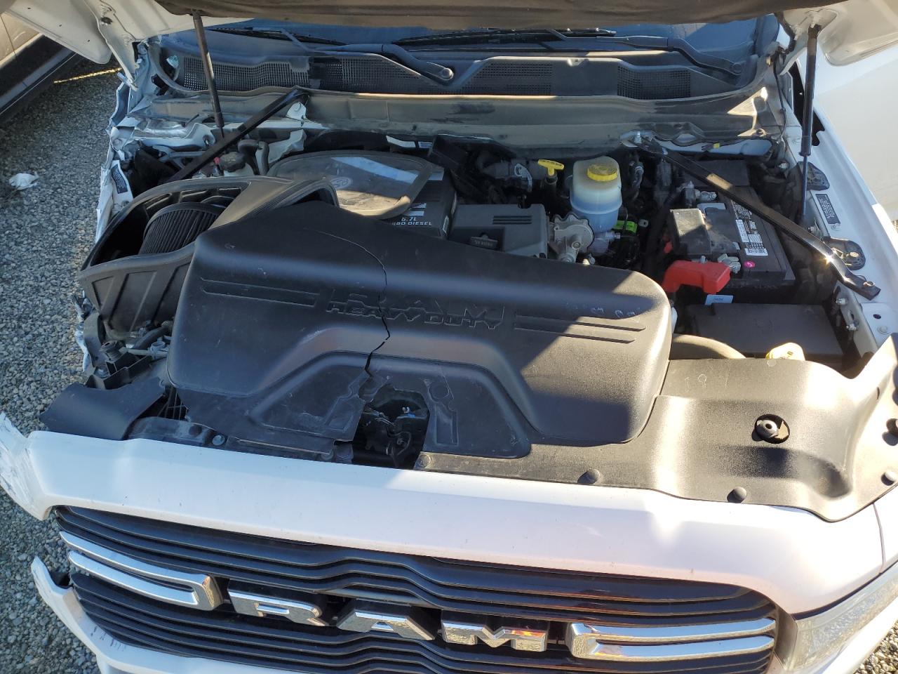 2021 RAM 3500 - Image 12