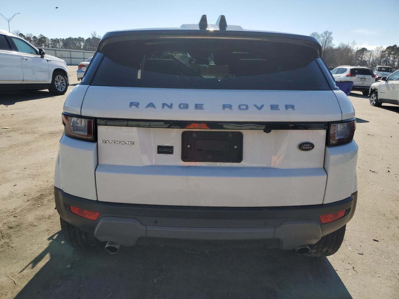 2018 Land Rover Range Rover - Image 6