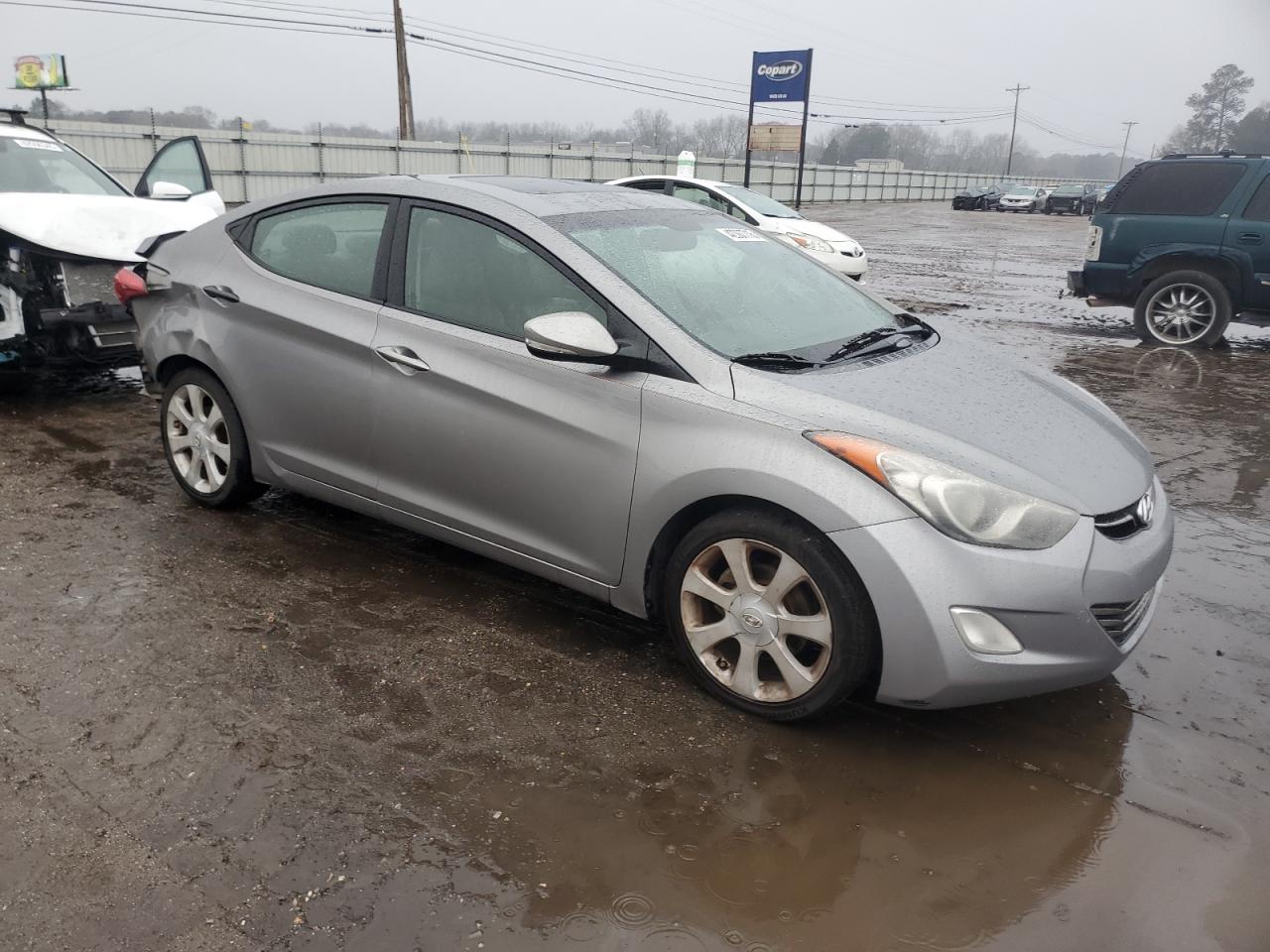 2012 Hyundai Elantra - Image 4
