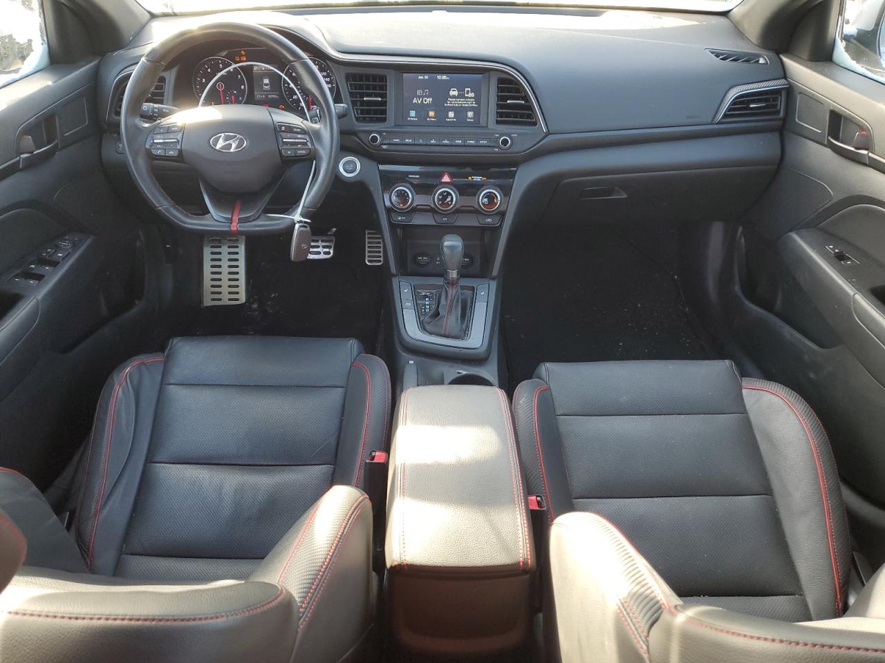 2019 Hyundai Elantra - Image 8