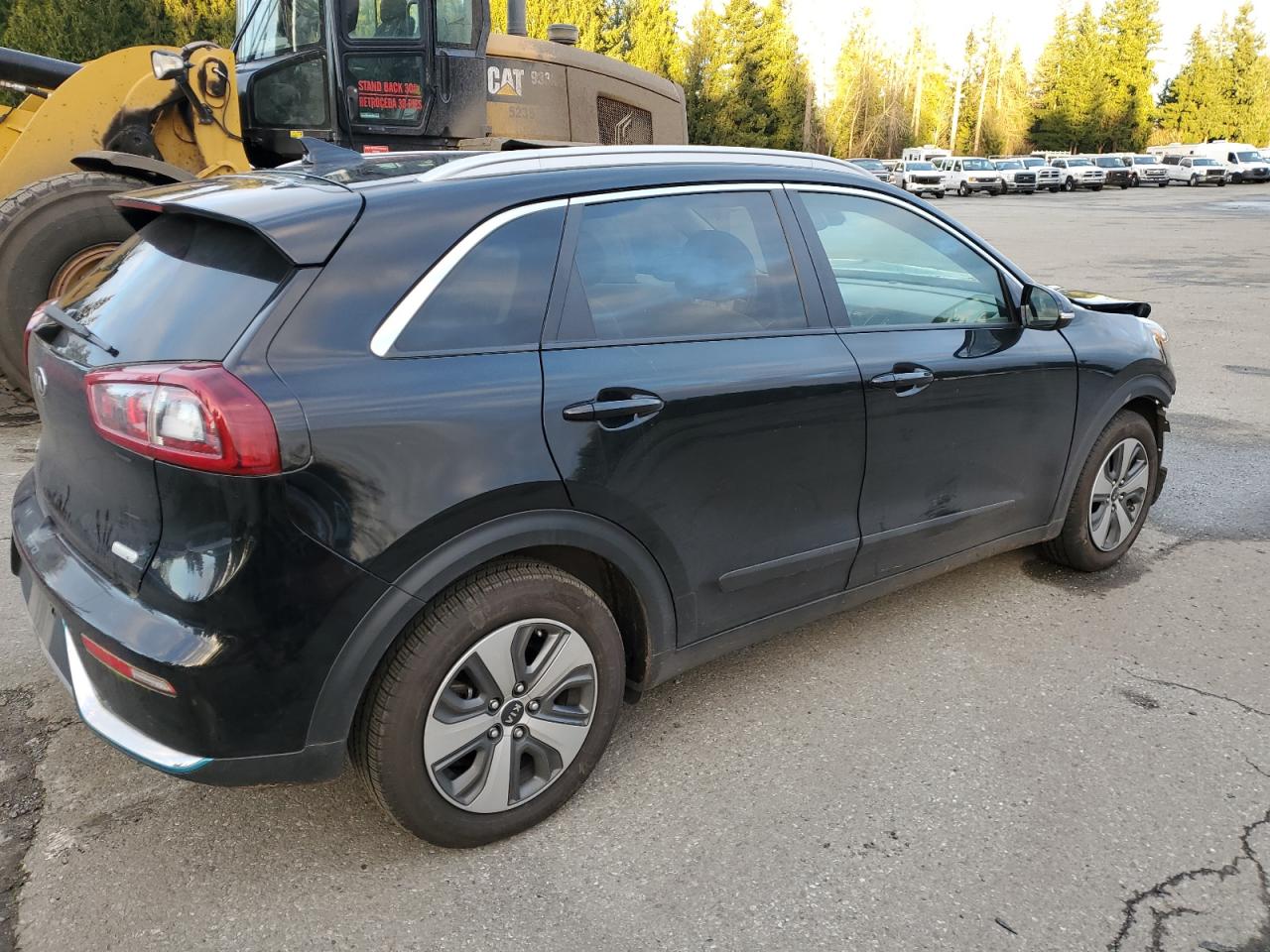 VIN KNDCC3LD2K5289022 2019 KIA NIRO no.3