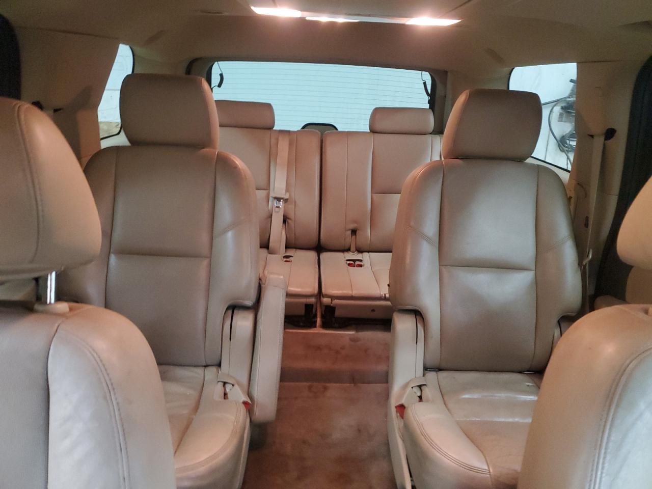 2012 GMC Yukon - Image 10