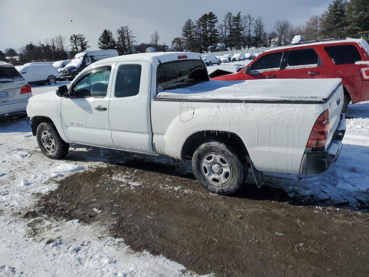 2013 Toyota Tacoma - Image 2