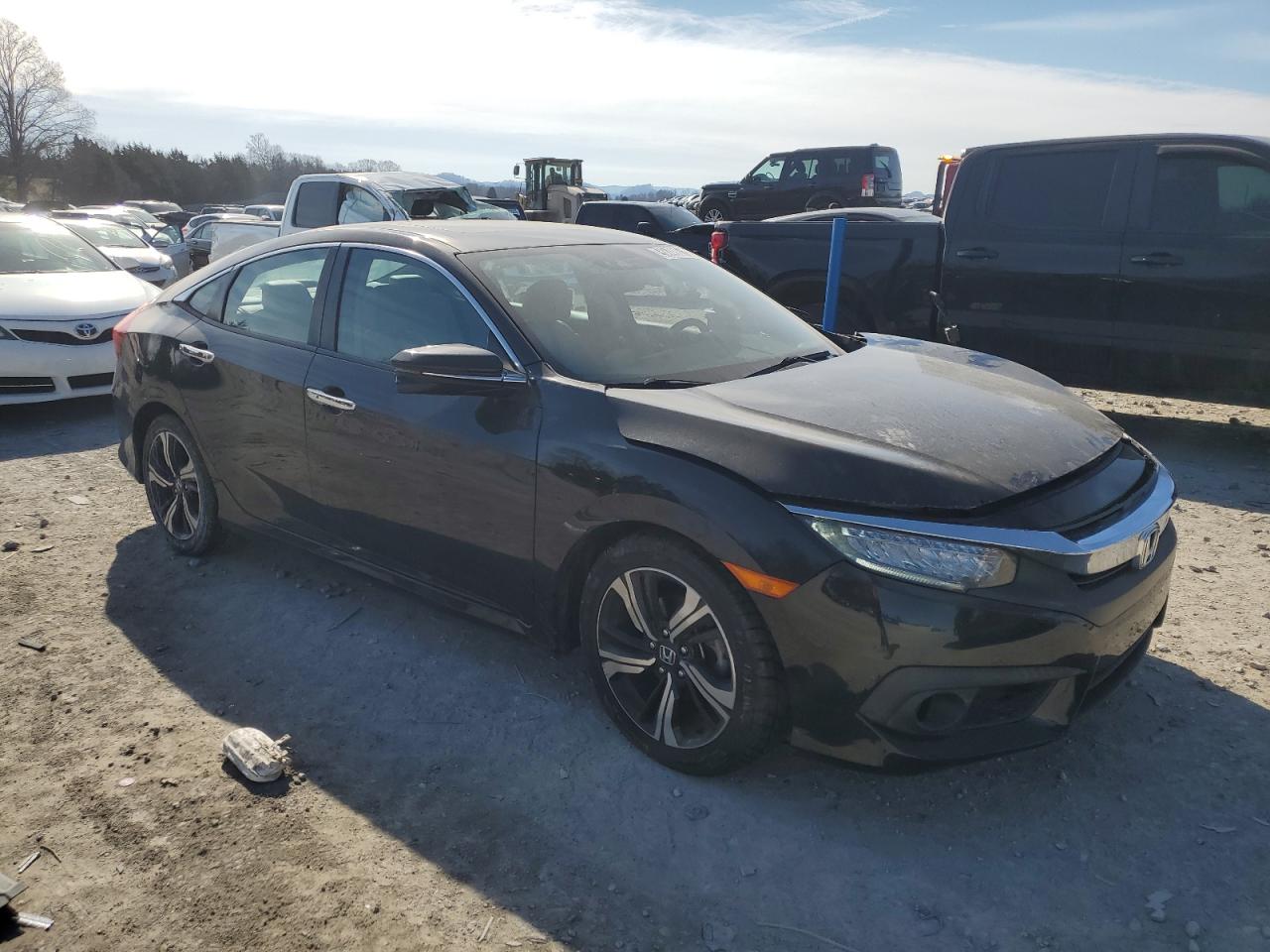 2017 Honda Civic - Image 4