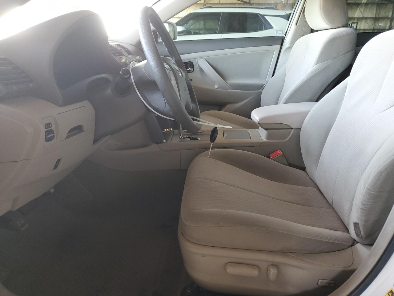 2010 Toyota Camry - Image 7