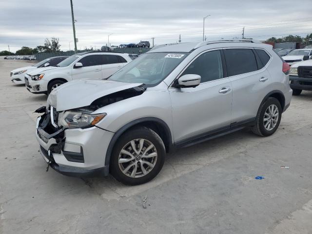  NISSAN ROGUE 2017 Silver