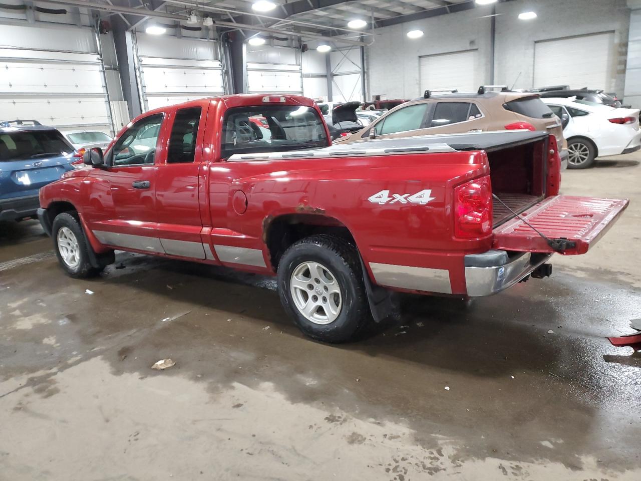 2006 Dodge Dakota - Image 2