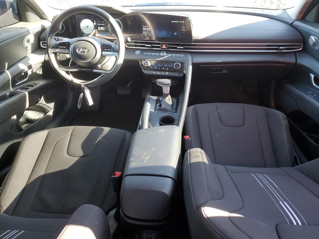 2024 Hyundai Elantra - Image 8