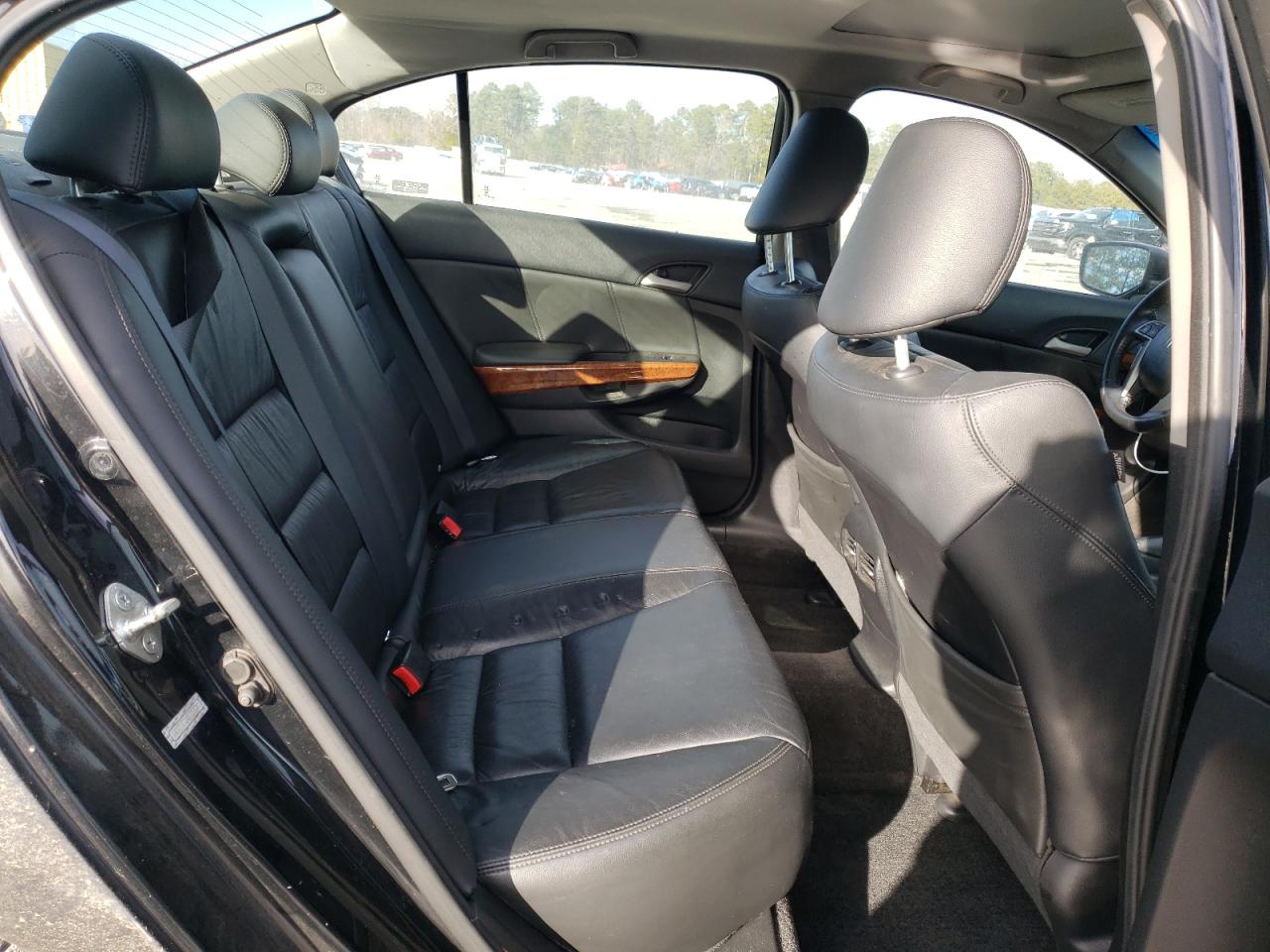 2011 Honda Accord - Image 10