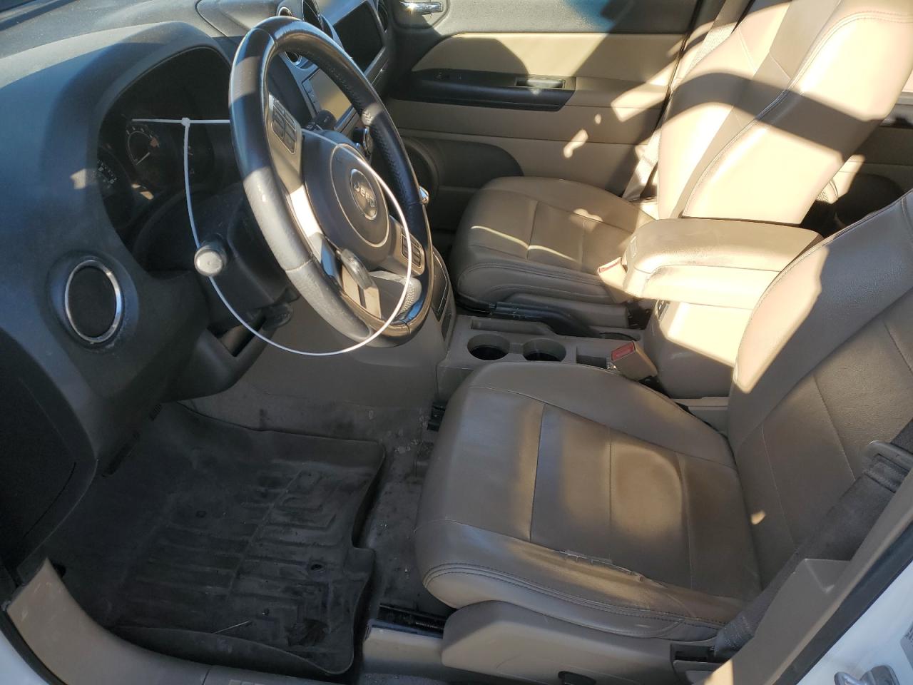 2015 Jeep Liberty (Patriot) - Image 7