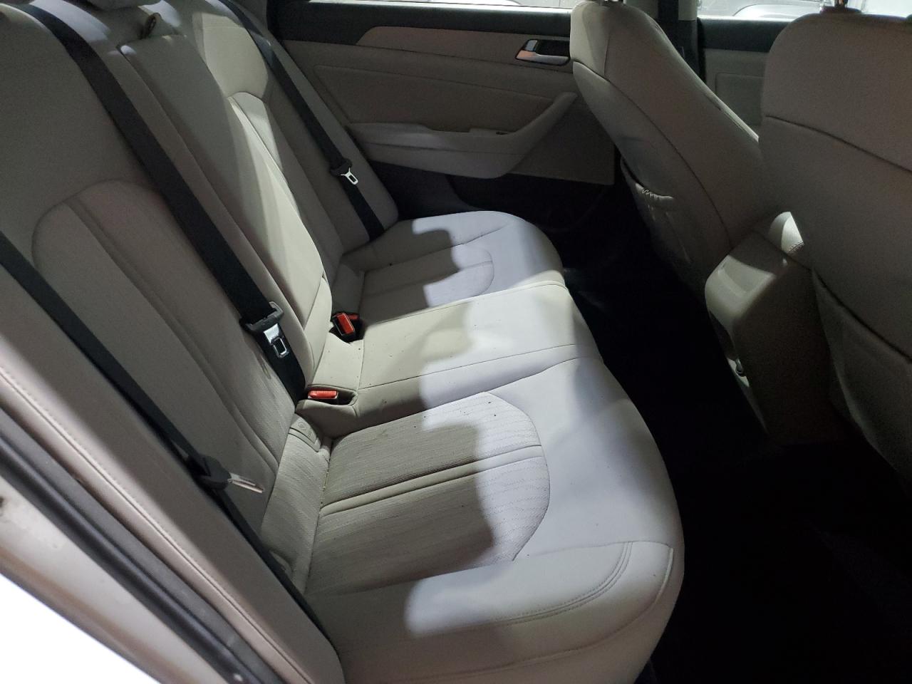 2016 Hyundai Sonata - Image 10