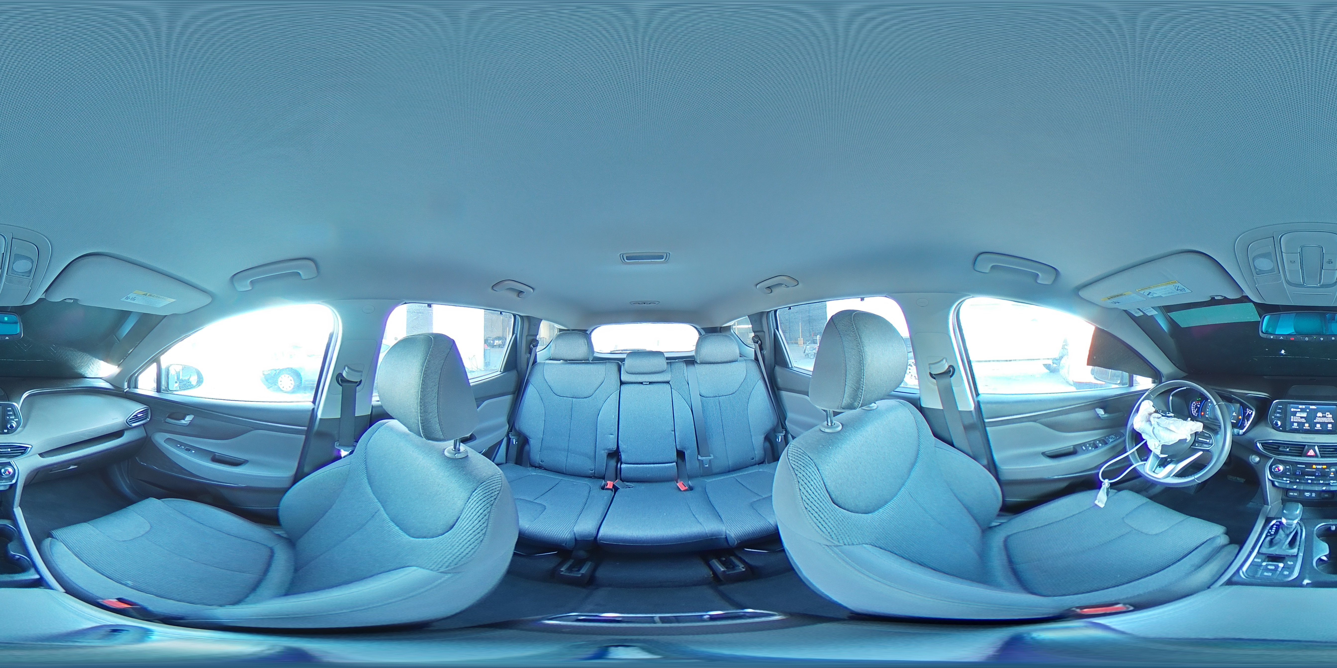 2019 Hyundai Santa Fe - Image 16
