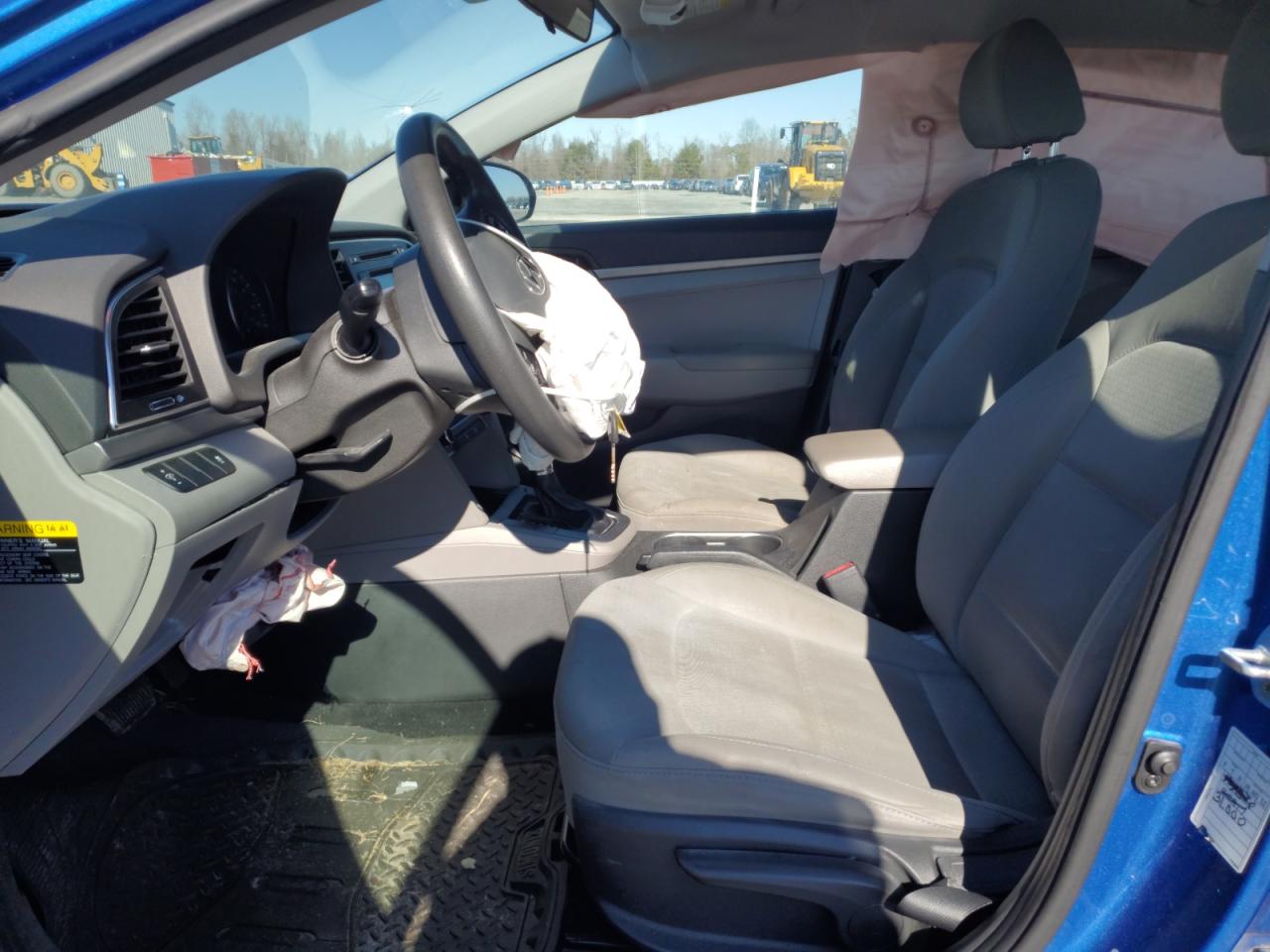 2017 Hyundai Elantra - Image 7