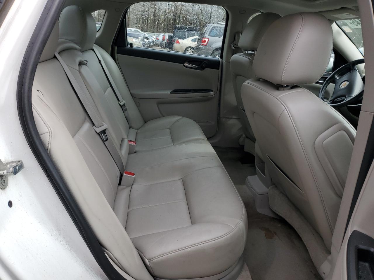 2013 Chevrolet Impala - Image 10