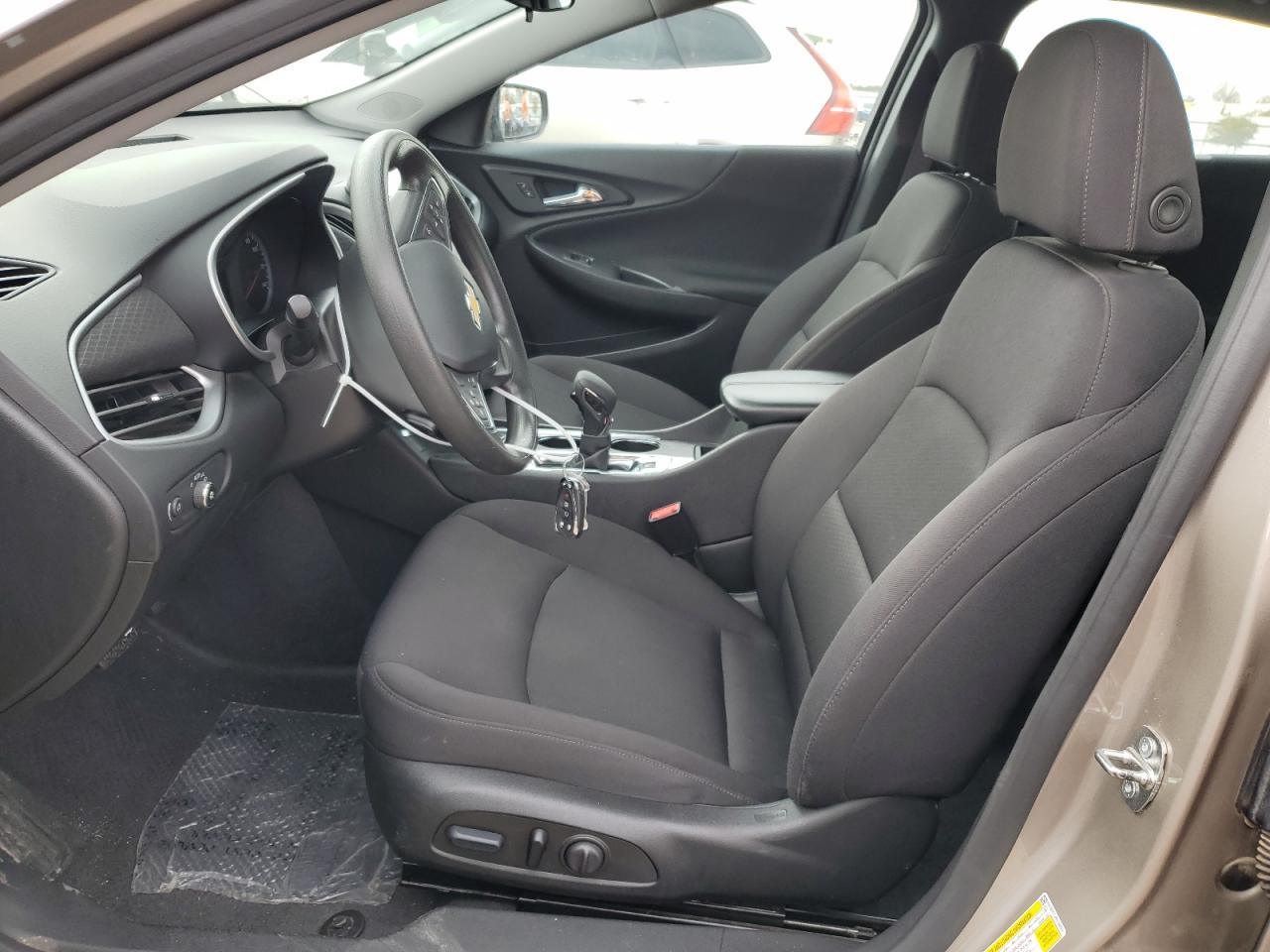 2023 Chevrolet Malibu - Image 7
