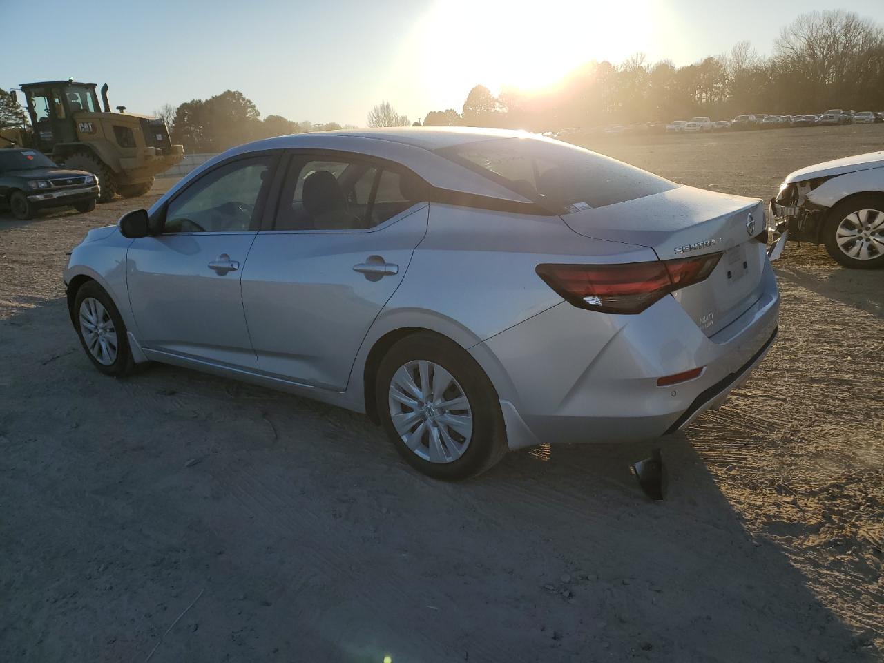 2022 Nissan Sentra - Image 2